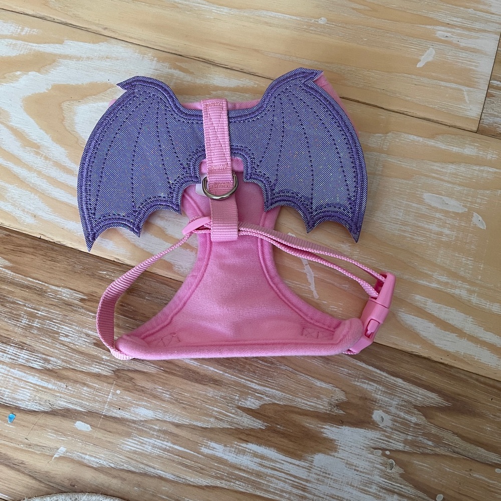 Pink and purple harness dog leash with wings size small brand new